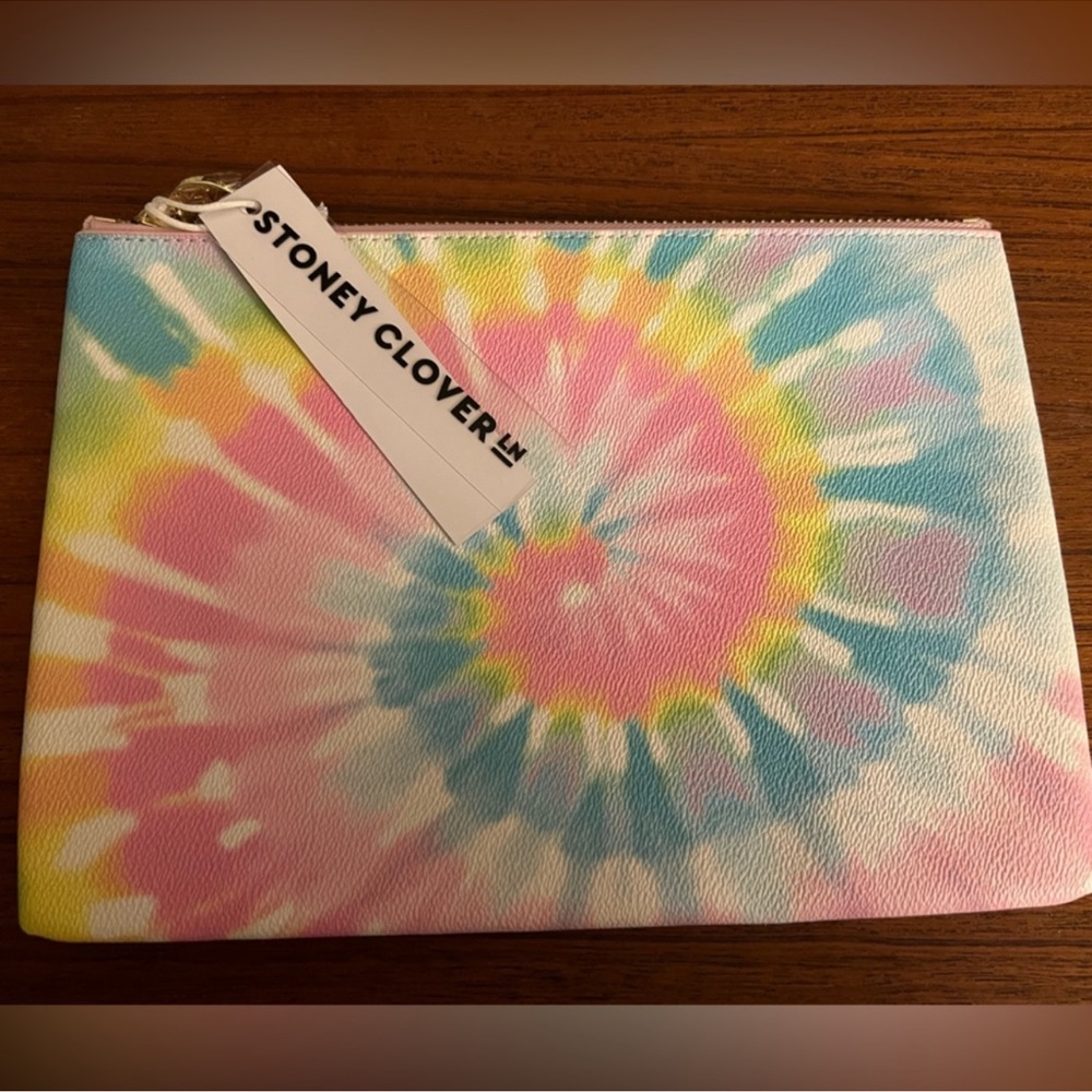 Stony clover lane flat pouch